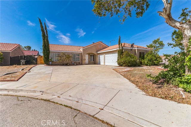 Detail Gallery Image 2 of 18 For 6012 Sandpiper  Pl, Palmdale,  CA 93552 - 4 Beds | 2 Baths