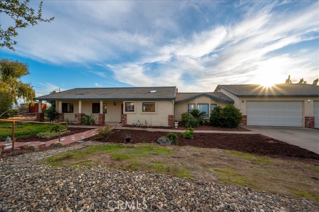 1561 Cielo Lane, Nipomo CA: https://media.crmls.org/medias/339daf37-2266-4d76-a6fd-757058fd2811.jpg
