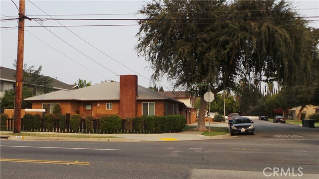 469 Rancho Los Nogales Dr, Covina, CA 91724