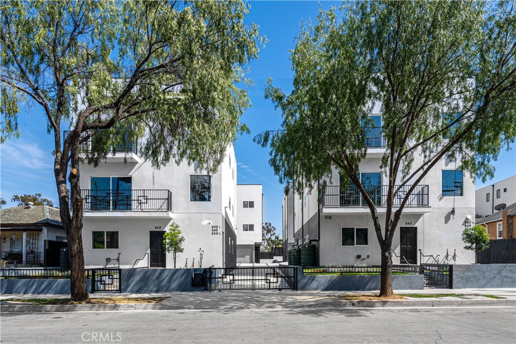 642 N Boyle