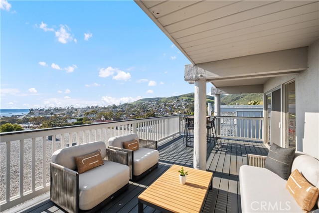 404 Loma # C, Laguna Beach, California 92651, 3 Bedrooms Bedrooms, ,2 BathroomsBathrooms,Residential Lease,For Rent,404 Loma # C,CROC23137748