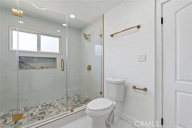 Image 48 of 74 For 19617 Enslow Drive