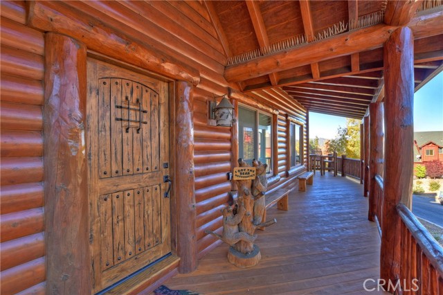 Detail Gallery Image 2 of 44 For 42311 Eagle Ridge Dr, Big Bear Lake,  CA 92315 - 4 Beds | 2 Baths