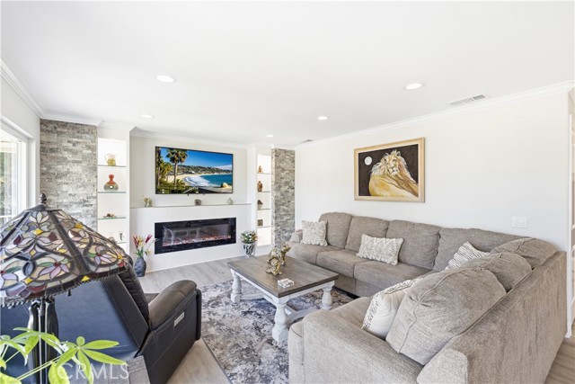 Detail Gallery Image 11 of 32 For 2269 via Puerta #Q,  Laguna Woods,  CA 92637 - 2 Beds | 2 Baths