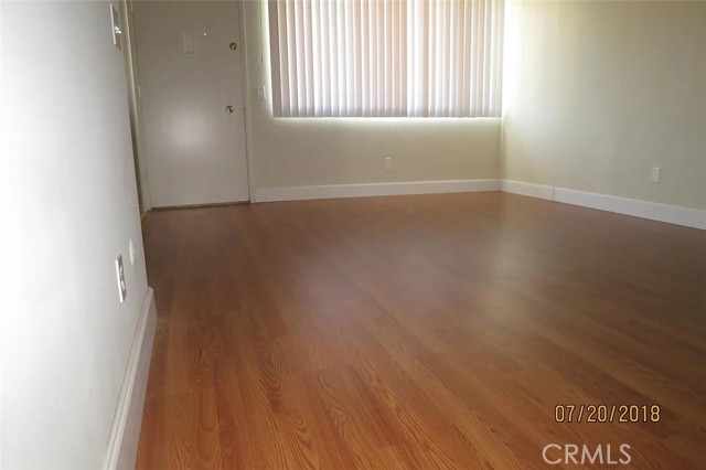 Detail Gallery Image 7 of 33 For 631 San Jose #F,  Burbank,  CA 91501 - 1 Beds | 1 Baths