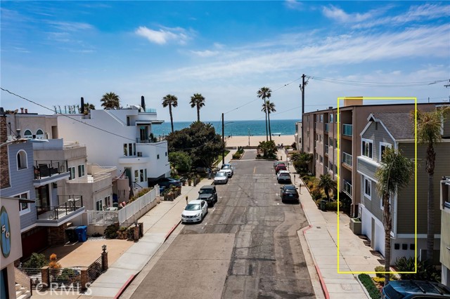 49 15th Street # A, Hermosa Beach, California 90254, 4 Bedrooms Bedrooms, ,2 BathroomsBathrooms,Residential Lease,For Rent,49 15th Street # A,CRSB24167637