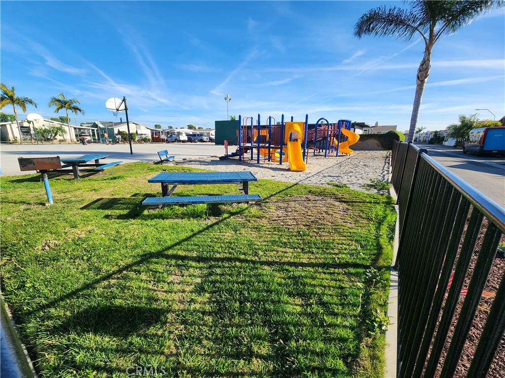 9080 Bloomfield Avenue 141
