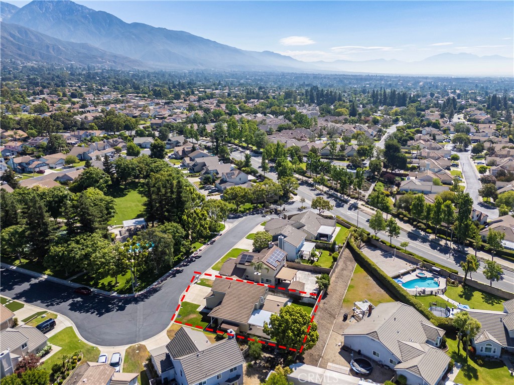 https://media.crmls.org/medias/33a27c1c-1f9a-4630-be6f-39d47423cd04.jpg?preset=X-Large