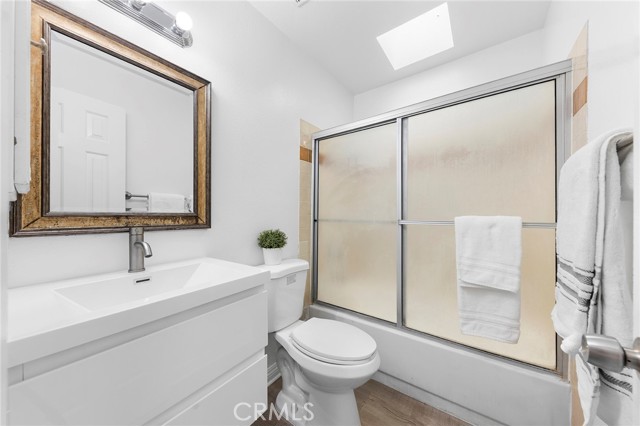 321 N Lincoln Avenue, Monterey Park CA: https://media.crmls.org/medias/33a2eaf0-bea6-4c94-a5bc-e419b653acc8.jpg