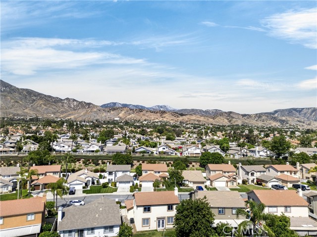 29115 Whitegate, Highland CA: https://media.crmls.org/medias/33a337ec-7794-43ae-8994-4bf124b762ef.jpg