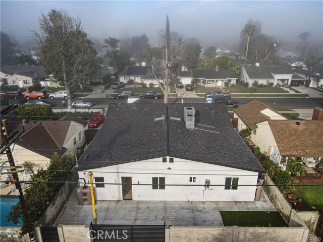 Detail Gallery Image 10 of 36 For 7842 Lasaine Ave, Northridge,  CA 91325 - 7 Beds | 5/1 Baths