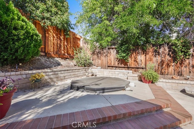 Detail Gallery Image 41 of 70 For 15717 Rosehaven Ln, Canyon Country,  CA 91387 - 3 Beds | 2/1 Baths