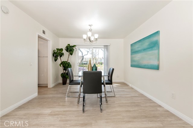Detail Gallery Image 4 of 28 For 10 Windsong, Irvine,  CA 92614 - 3 Beds | 2 Baths
