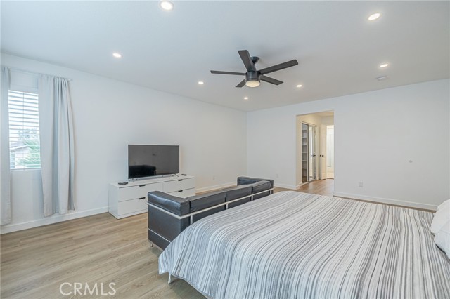 38343 Bonino Drive, Palmdale CA: https://media.crmls.org/medias/33a494d0-f6ec-4dfa-ab7a-5399550543cb.jpg