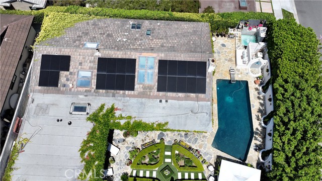 4621 Wayne Road, Corona del Mar CA: https://media.crmls.org/medias/33a685b4-dec3-44b0-8fd4-0e28e4190abd.jpg