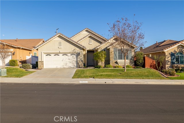 Detail Gallery Image 3 of 55 For 39358 Silver Oak Cir, Murrieta,  CA 92563 - 3 Beds | 2 Baths