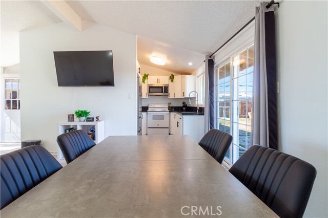 Detail Gallery Image 11 of 22 For 9007 Columbine, California City,  CA 93505 - 4 Beds | 2 Baths