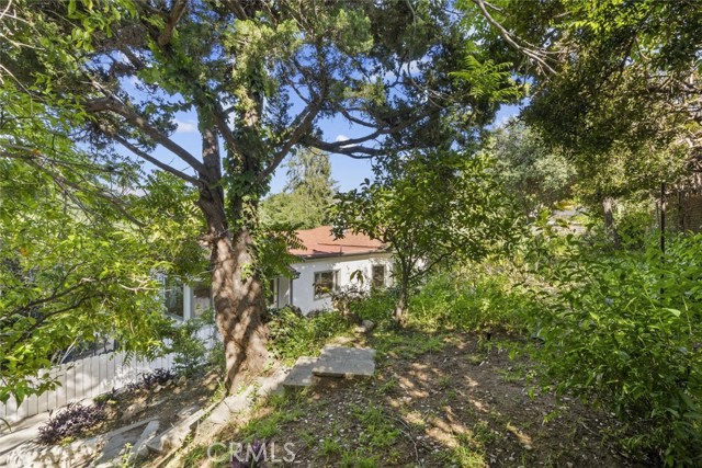 Detail Gallery Image 24 of 31 For 1525 Princess Dr, Glendale,  CA 91207 - 3 Beds | 2 Baths