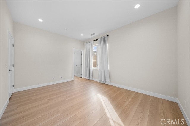 Detail Gallery Image 24 of 39 For 113 Hanging, Irvine,  CA 92620 - 3 Beds | 2/1 Baths