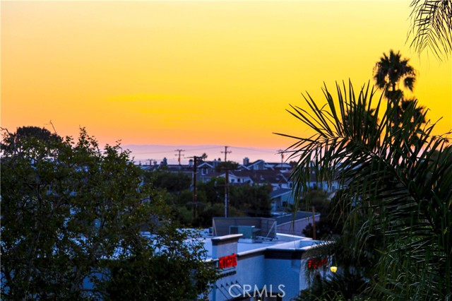 Detail Gallery Image 39 of 44 For 512 Jasmine Ave, Corona Del Mar,  CA 92625 - 3 Beds | 3/1 Baths