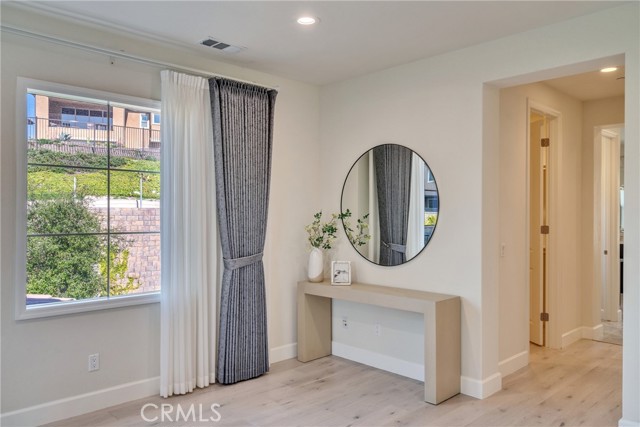5437 Heritage Oak Drive, Lake Forest CA: https://media.crmls.org/medias/33a99a77-62a1-49f6-8344-5fa1c7df84f1.jpg