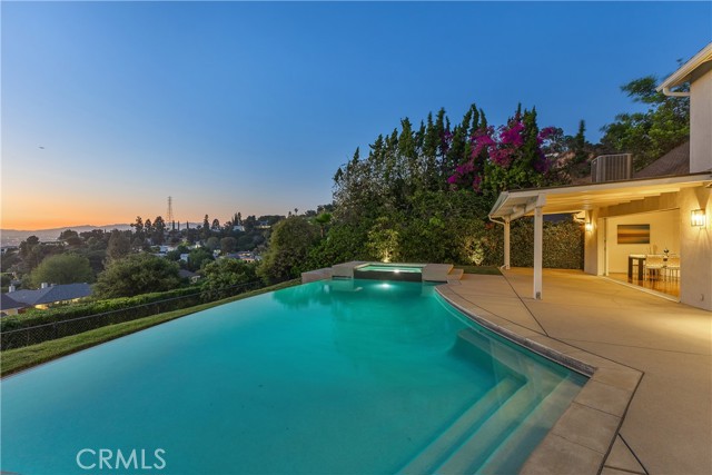 Detail Gallery Image 7 of 59 For 3109 Dona Susana Dr, Studio City,  CA 91604 - 4 Beds | 2 Baths