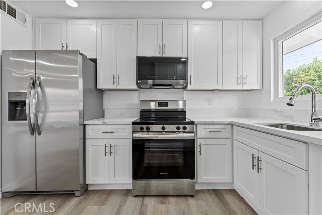 29661 Thornhill Drive, Menifee CA: https://media.crmls.org/medias/33a9ed01-a9b3-4b68-a226-a8df59a19a52.jpg