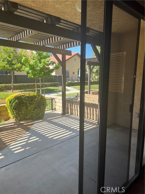 Detail Gallery Image 8 of 8 For 19139 Elm Dr, Apple Valley,  CA 92308 - 2 Beds | 2 Baths