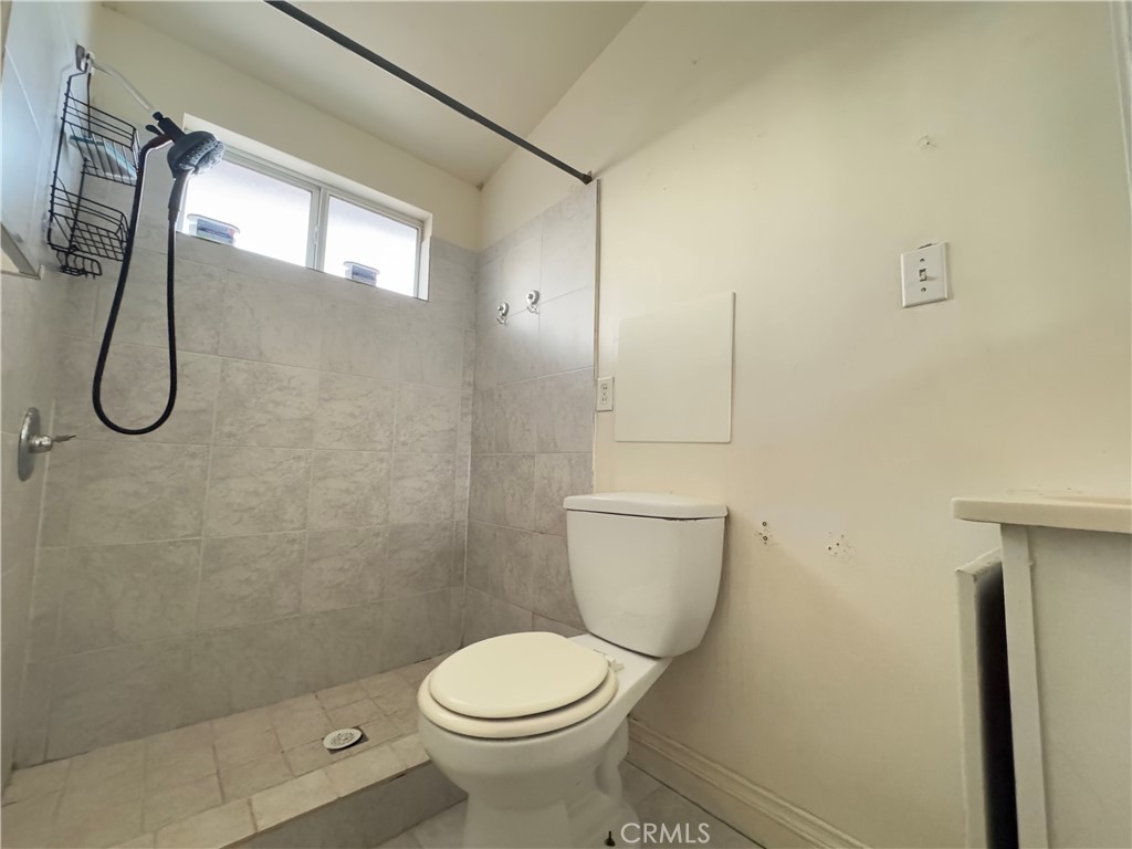 https://media.crmls.org/medias/33aa20dc-526d-4d28-ad0c-0038427e8cfa.jpg?preset=X-Large