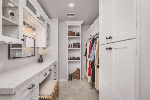 Detail Gallery Image 28 of 39 For 717 35th St, Manhattan Beach,  CA 90266 - 4 Beds | 4/2 Baths