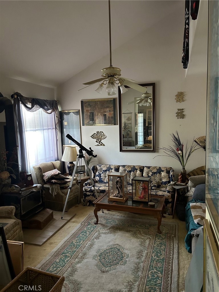 https://media.crmls.org/medias/33ab022a-04bf-4fa3-b823-05e0a975d126.jpg?preset=X-Large