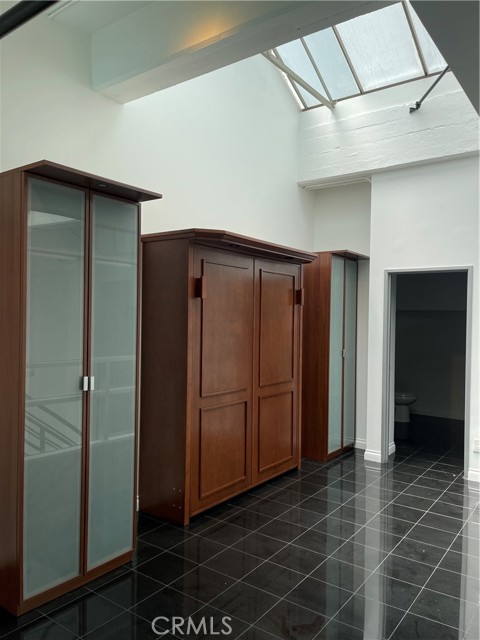 Detail Gallery Image 44 of 75 For 420 S San Pedro St #102,  Los Angeles,  CA 90013 - 2 Beds | 1/1 Baths