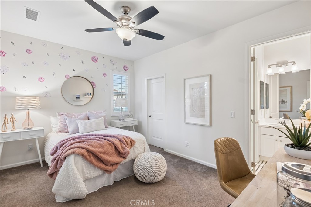 MLS #OC25270244 image #19