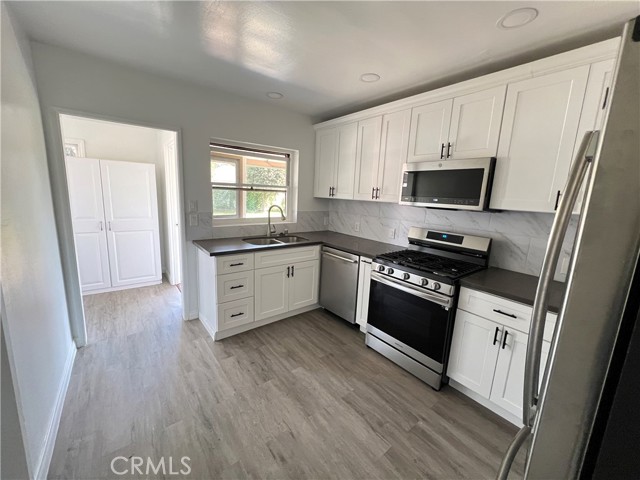 408 S Indiana Street, Anaheim CA: https://media.crmls.org/medias/33ac6367-0c1a-4074-bdda-8f089714a819.jpg