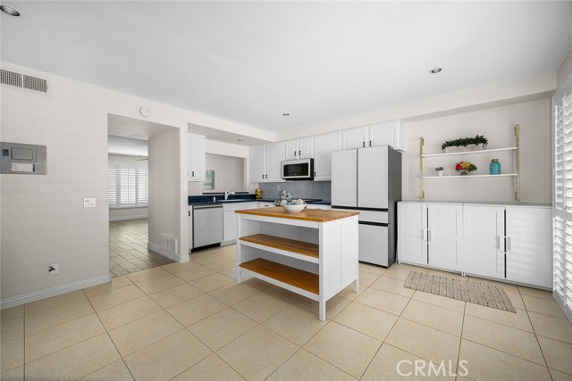 Detail Gallery Image 9 of 30 For 25885 Trabuco Rd #14,  Lake Forest,  CA 92630 - 2 Beds | 1/1 Baths