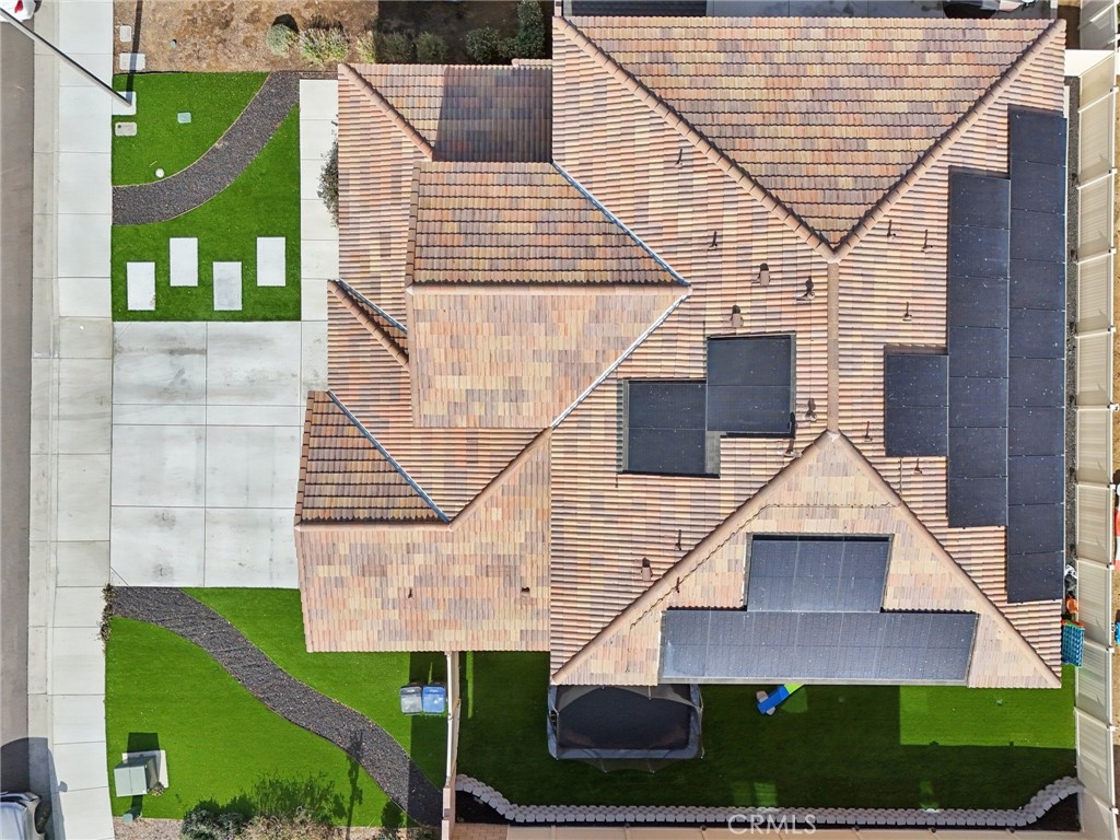 https://media.crmls.org/medias/33ad5515-10ae-4af6-a226-9f32e7d5b9d4.jpg?preset=X-Large
