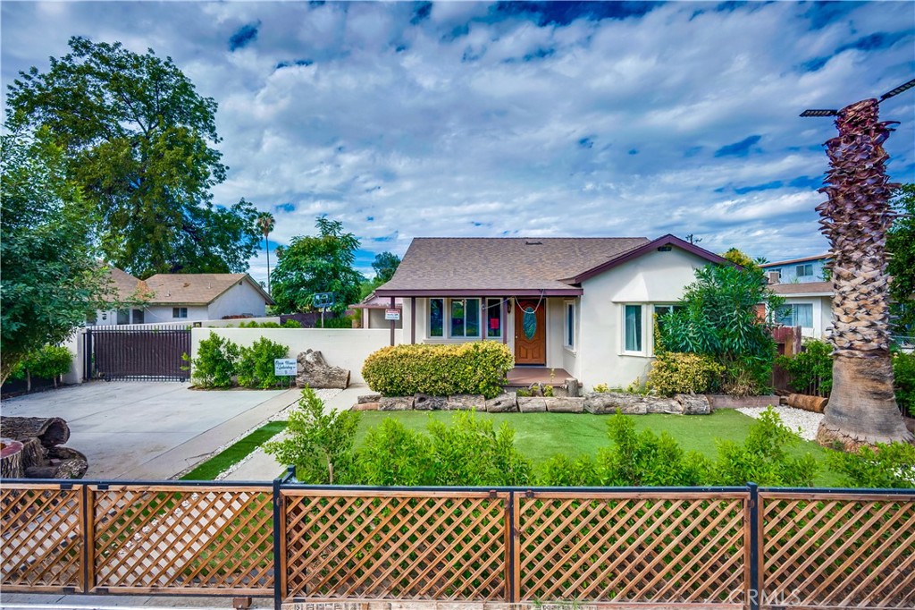 7122 Barton