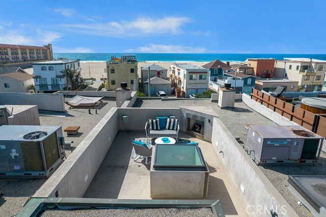 38 Hermosa Avenue, Hermosa Beach, California 90254, 3 Bedrooms Bedrooms, ,3 BathroomsBathrooms,Residential,Sold,Hermosa,OC21168539