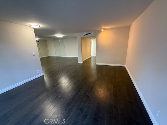 Detail Gallery Image 16 of 21 For 434 S Canon #202,  Beverly Hills,  CA 90212 - 1 Beds | 2 Baths