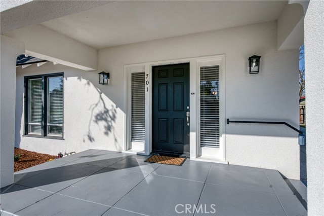 Detail Gallery Image 5 of 41 For 701 E Clinton, Fresno,  CA 93704 - 3 Beds | 1 Baths