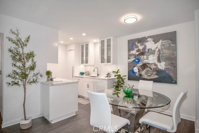 Detail Gallery Image 3 of 40 For 424 N Bellflower Bld #217,  Long Beach,  CA 90814 - 1 Beds | 1 Baths