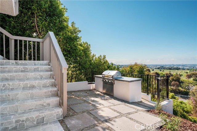 36 Montecillo Drive, Rolling Hills Estates, California 90274, 5 Bedrooms Bedrooms, ,4 BathroomsBathrooms,Residential,For Sale,Montecillo,PW25132244