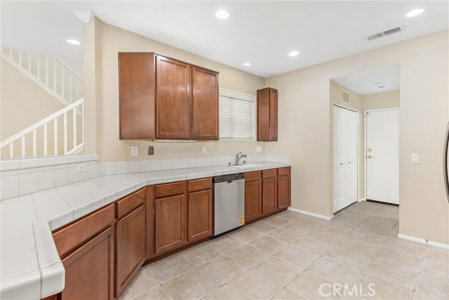 Detail Gallery Image 8 of 41 For 7353 Ellena #149,  Rancho Cucamonga,  CA 91730 - 3 Beds | 2/1 Baths
