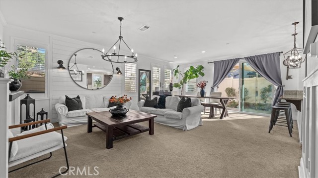 7323 Garnet Ridge, Jurupa Valley CA: https://media.crmls.org/medias/33b21c69-b2a3-489a-af6c-1fdf8741472a.jpg