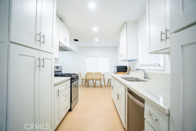 Detail Gallery Image 2 of 16 For 7870 La Mona Cir, Buena Park,  CA 90620 - 3 Beds | 2 Baths