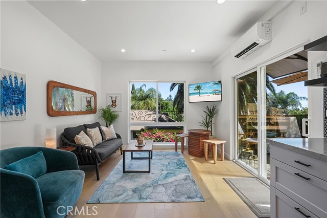 Front Image Thumbnail for CRSR25220783