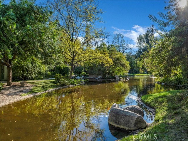 Detail Gallery Image 39 of 45 For 7050 Shoup Ave #225 #225,  Canoga Park,  CA 91303 - 1 Beds | 1 Baths