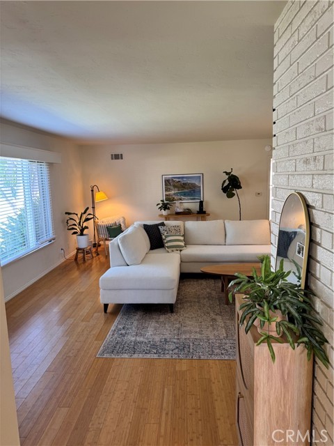 Detail Gallery Image 6 of 11 For 286 Evening Canyon Rd, Corona Del Mar,  CA 92625 - 2 Beds | 2 Baths