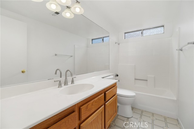 26444 Columbus Drive, Menifee CA: https://media.crmls.org/medias/33b4d8b5-2ffb-4cb1-b584-8edc217bf308.jpg