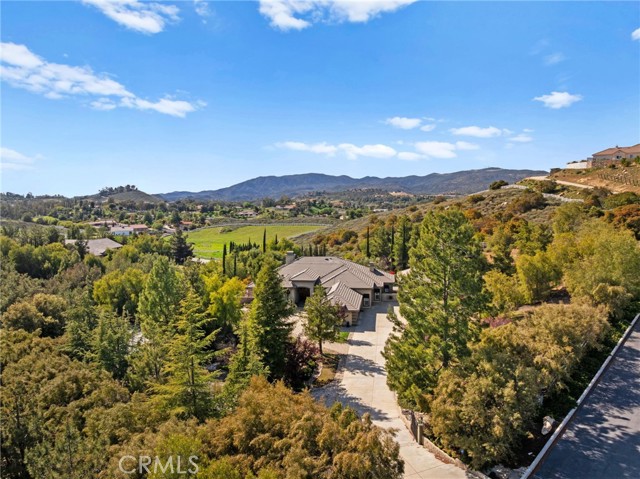 38565 Celine Cove, Murrieta CA: https://media.crmls.org/medias/33b53b37-89b7-45c6-8a7c-5a418969f2f2.jpg